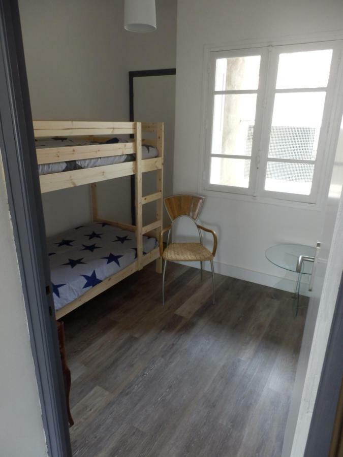 Sur F3 45m Wifi Apartment *